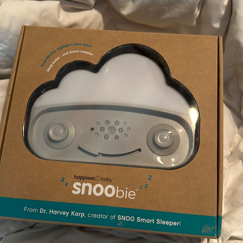 Happiest Baby Snoobie Sound Cloud Machine - New in Box